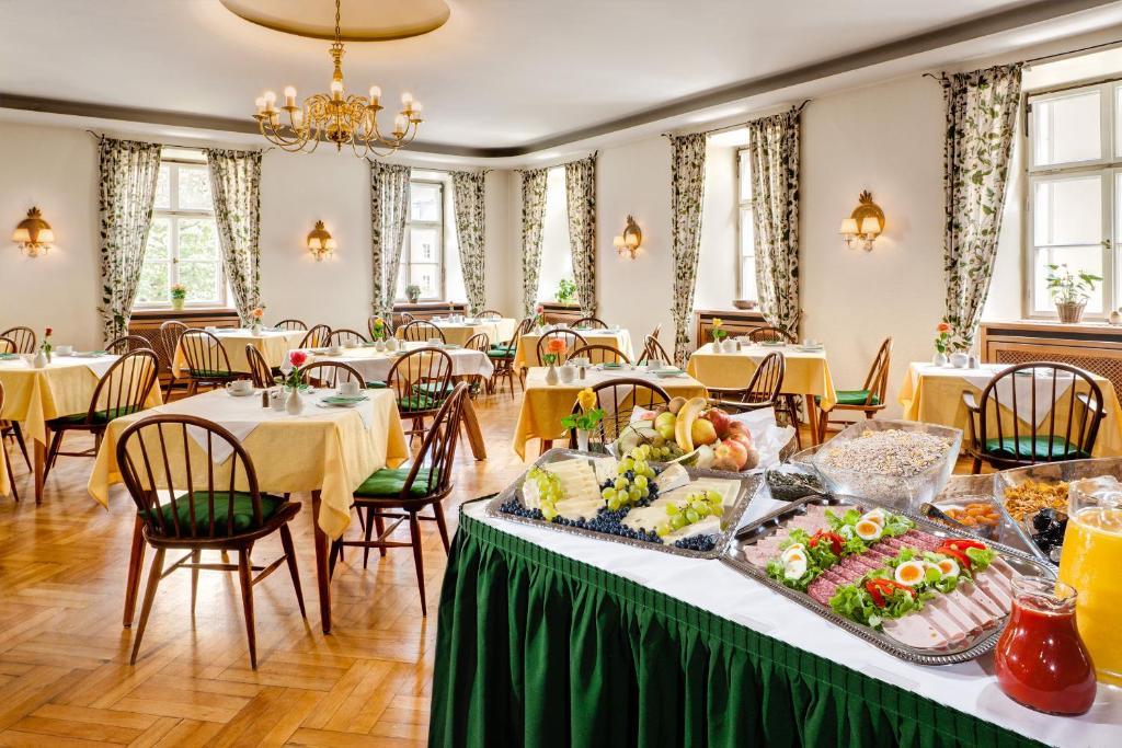 Brauereigasthof/Hotel Buergerbraeu バートライヘンハル エクステリア 写真